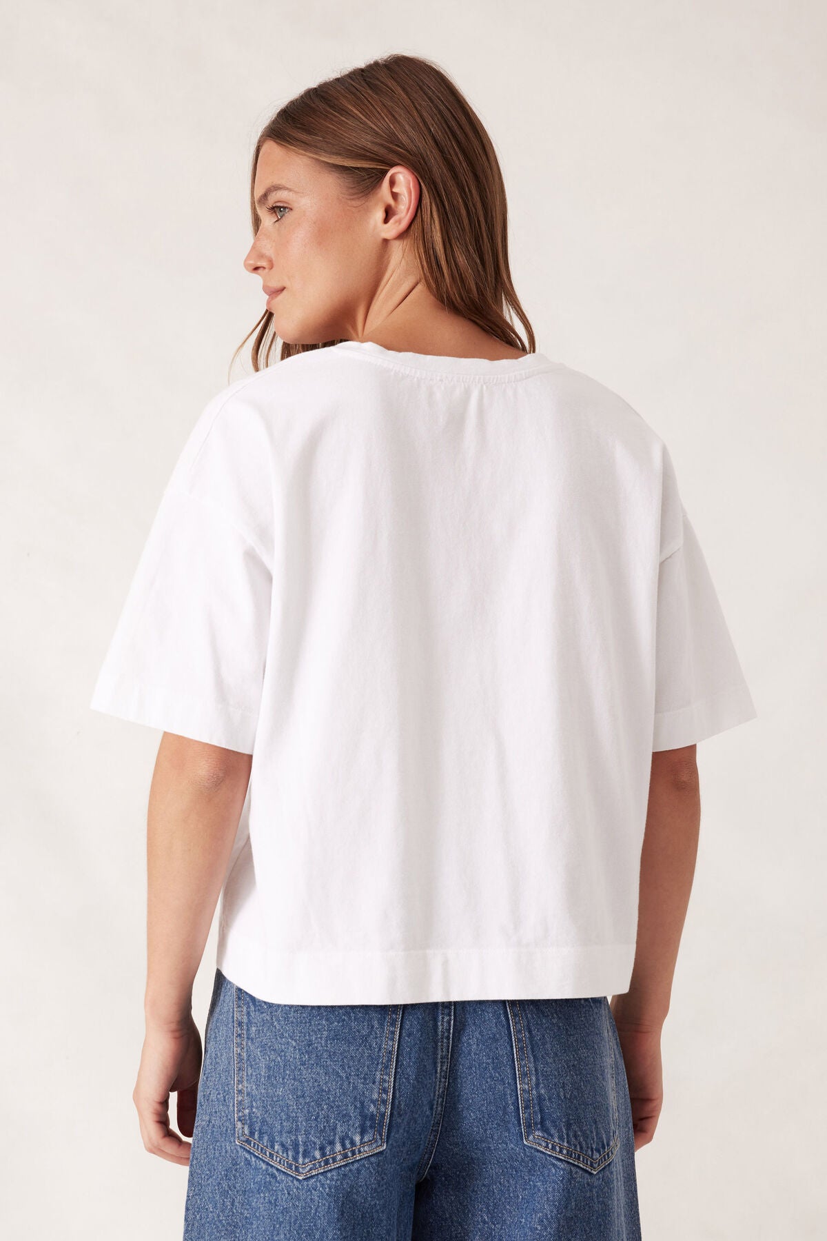 Ceres Life - Boxy V Neck Tee