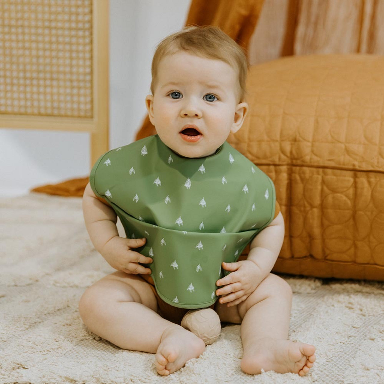 Snuggle Hunny - Snuggle Bib