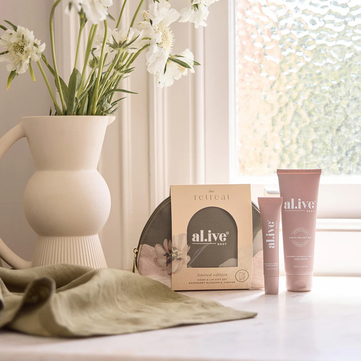 Al.ive Body The Retreat Hand & Lip Gift Set - Raspberry Blossom & Juniper
