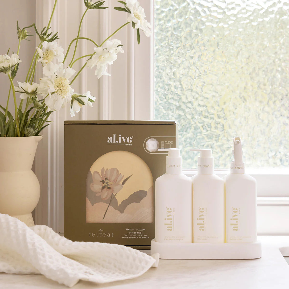 Al.ive Body The Retreat Kitchen Trio & Towel Gift Set - Lemon Myrtle & Honeydew