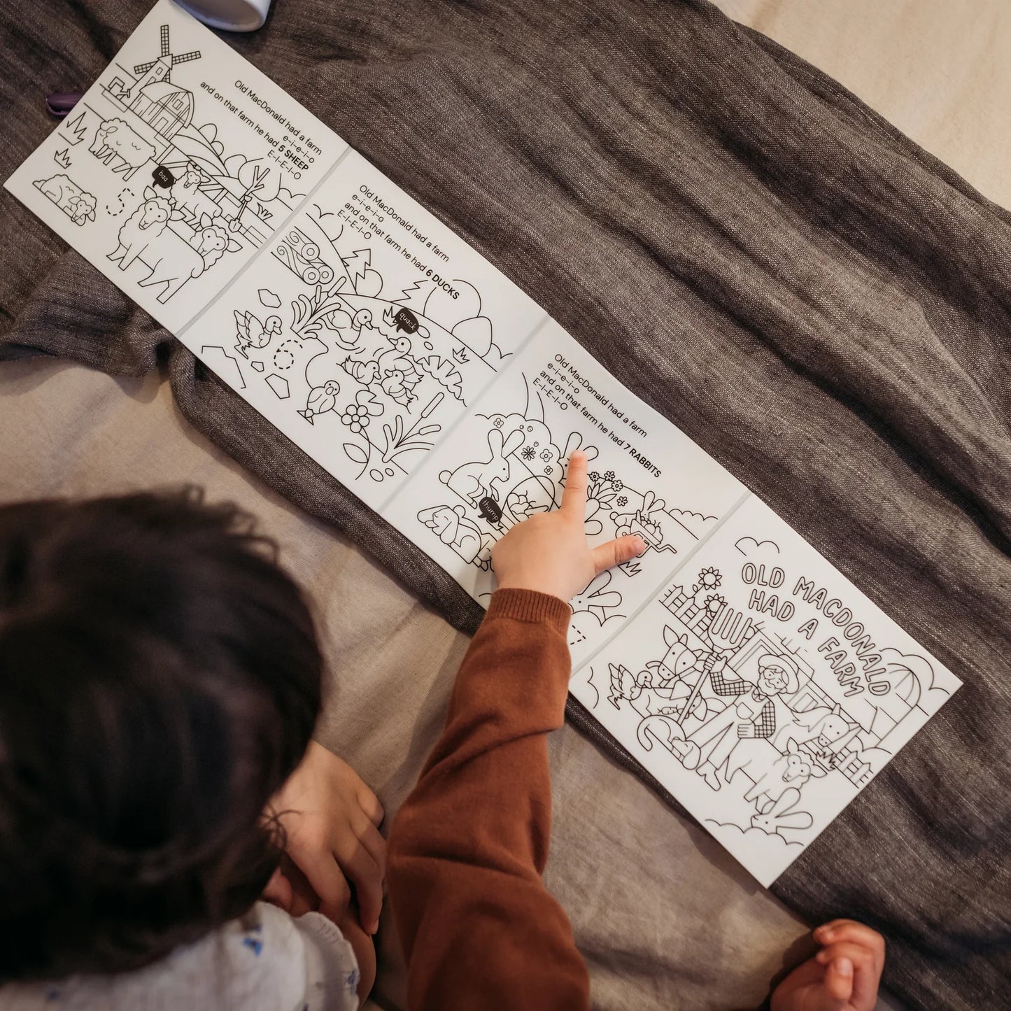Hey Doodle Old MacDonald Had a Farm Tales - Reusable Colouring Book