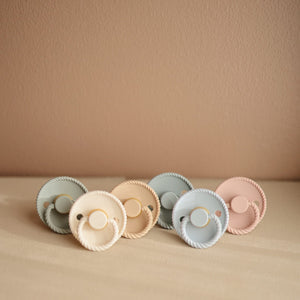 Frigg Rope Pacifier 2 Pack Latex - Assorted Colours