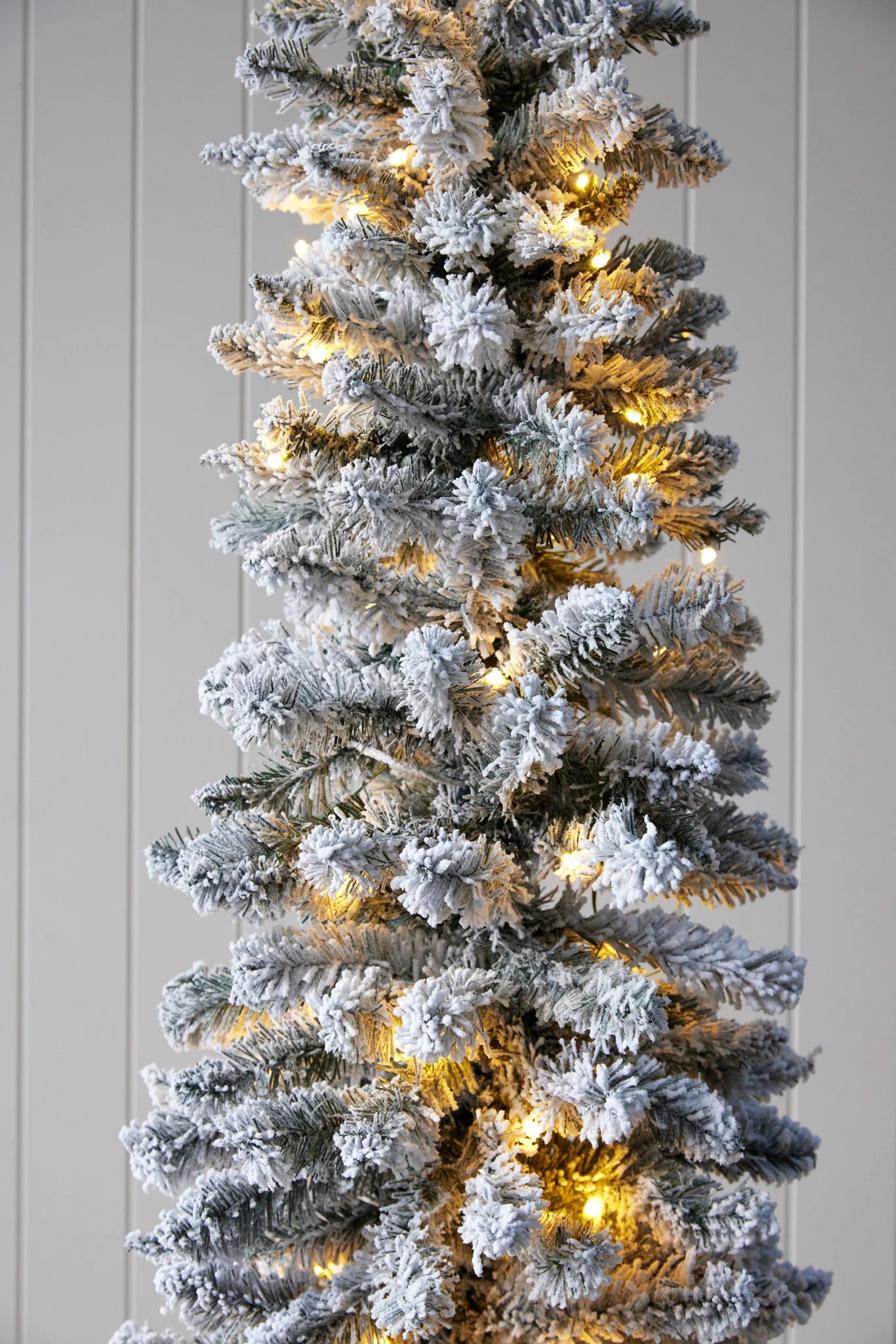 Christmas Tree Scandinavain Fir - Snow