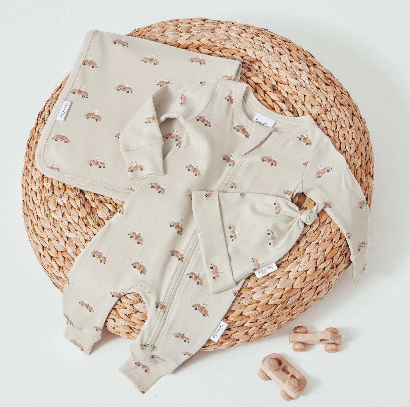 Aster & Oak Classic Car Baby Wrap