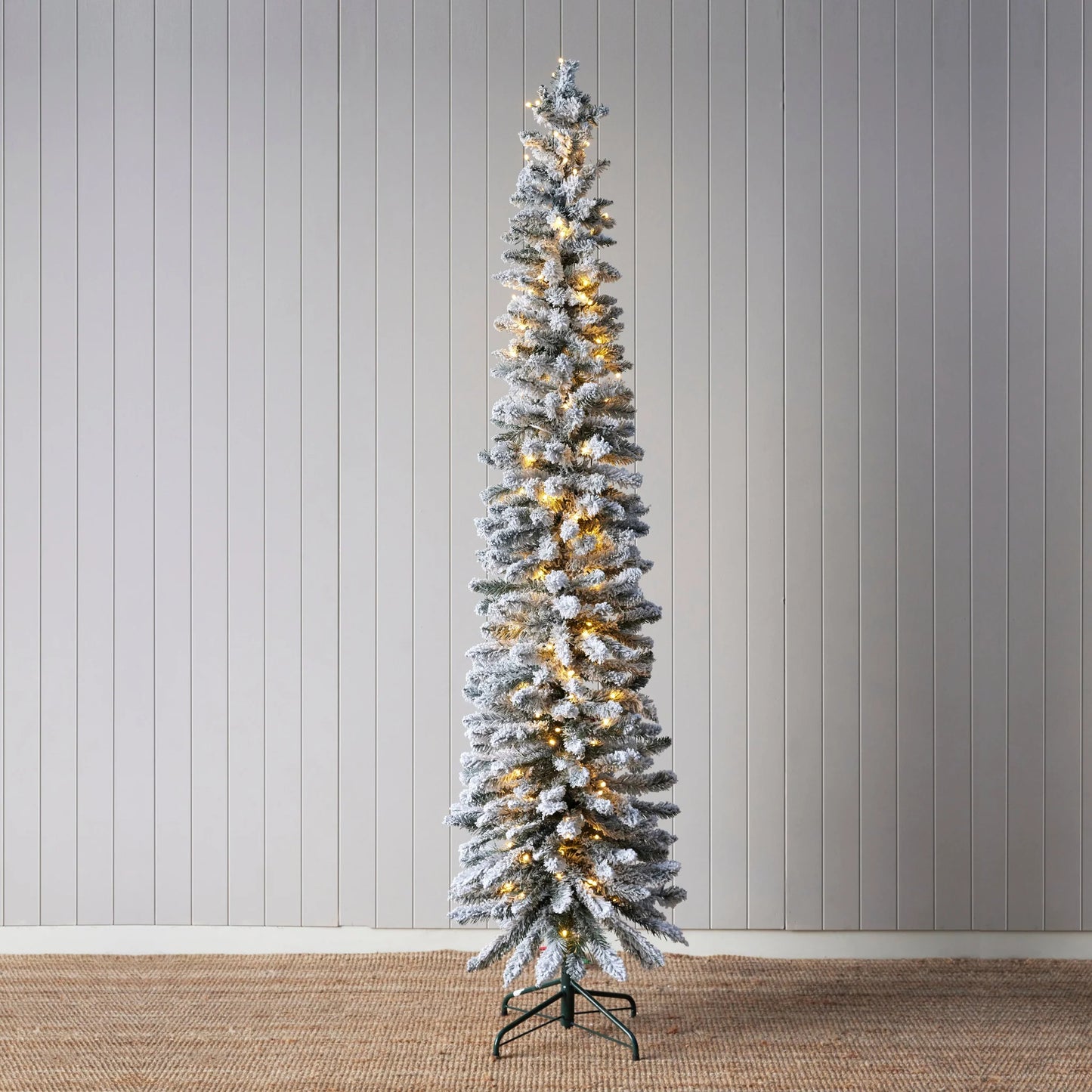 Christmas Tree Scandinavain Fir - Snow