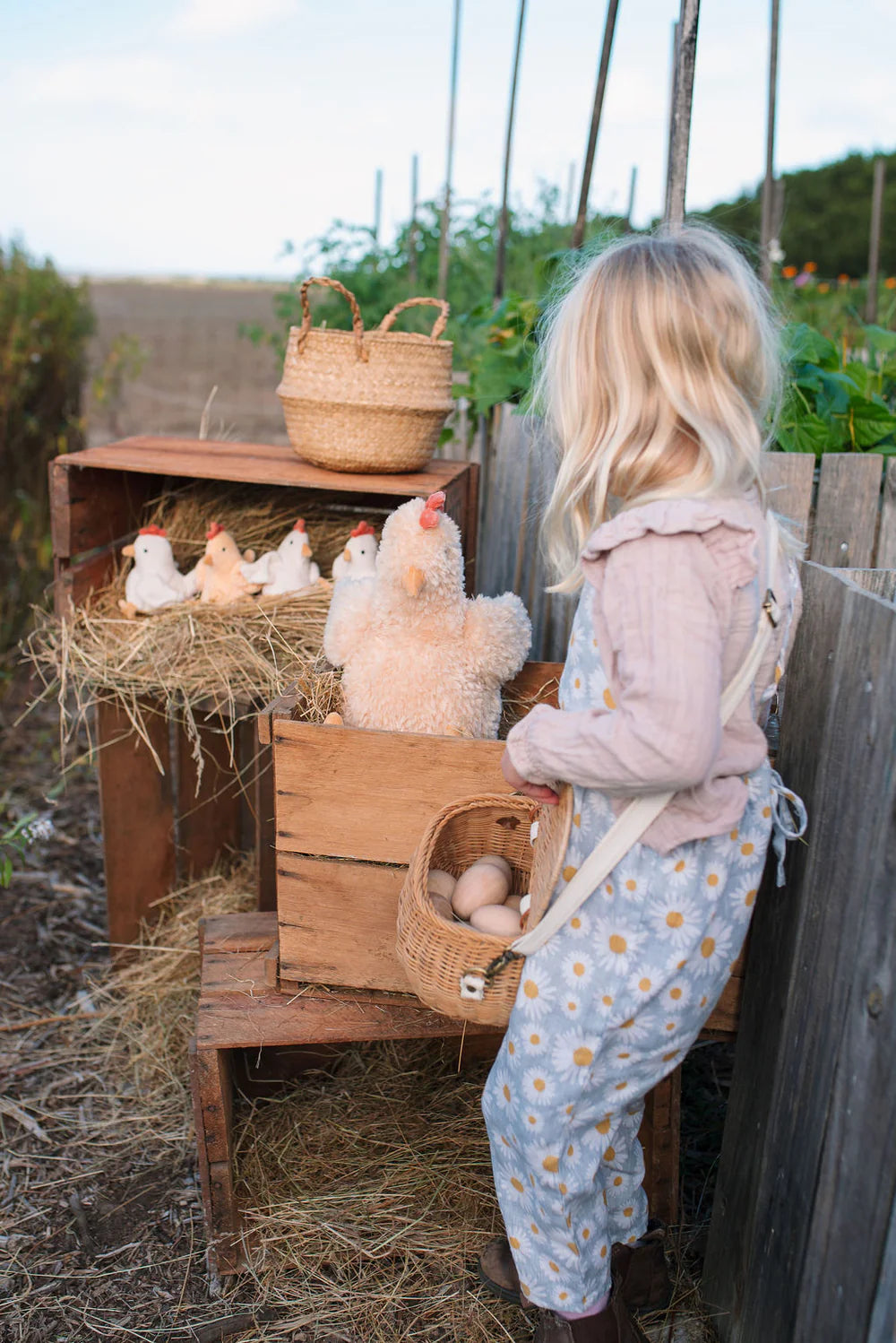 Nana Huchy Henrietta the Hen Rattle - Cream