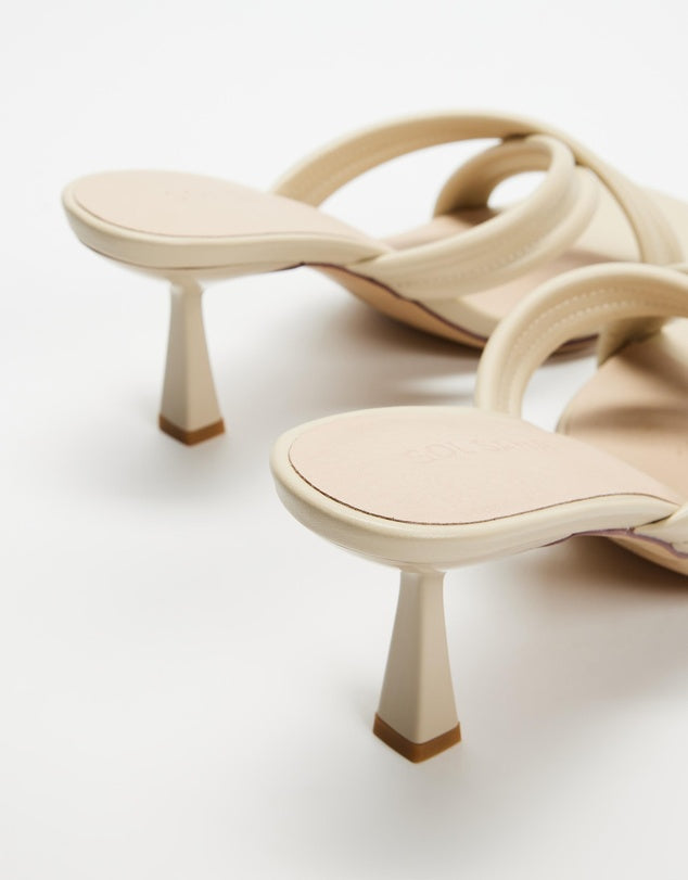 Sol Sana Wade Mule Parchment
