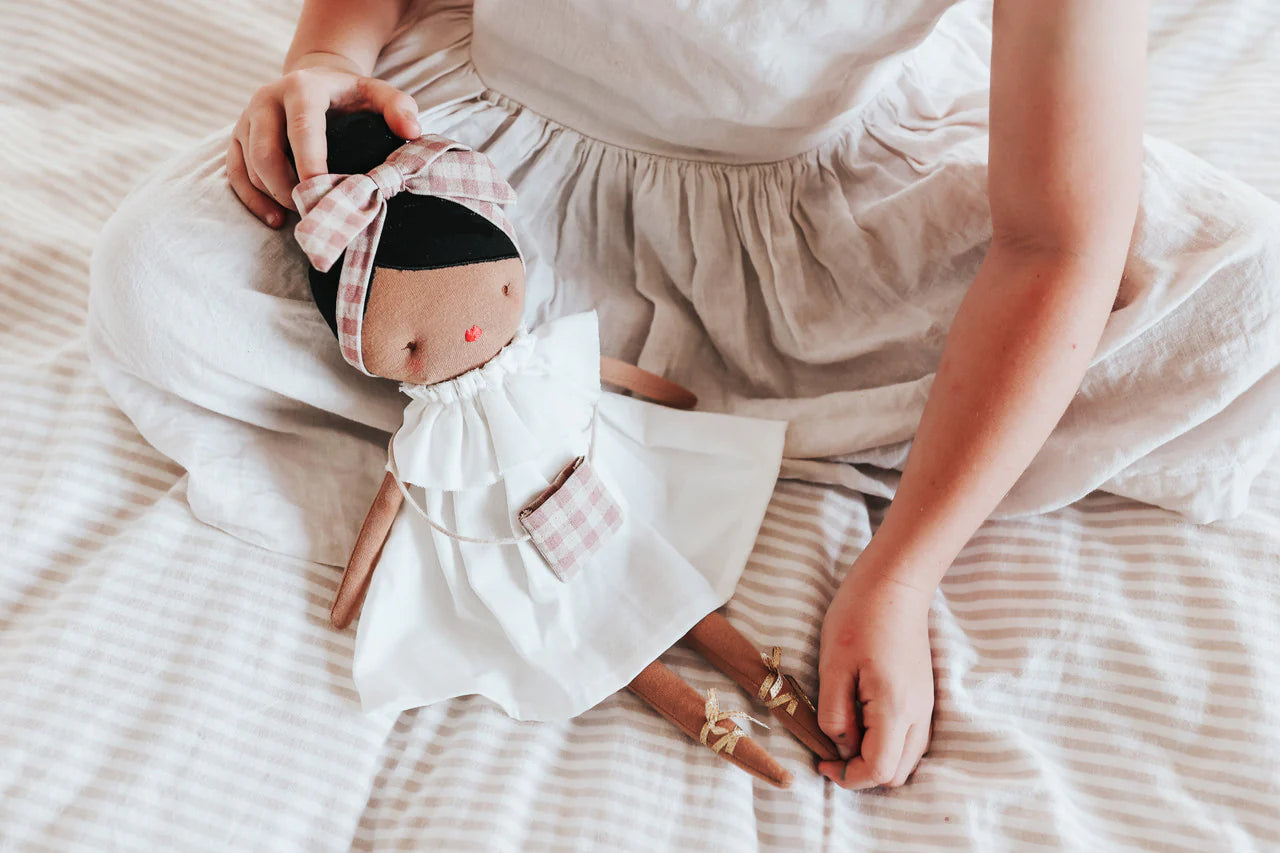 ALIMROSE Piper Doll 43cm Ivory