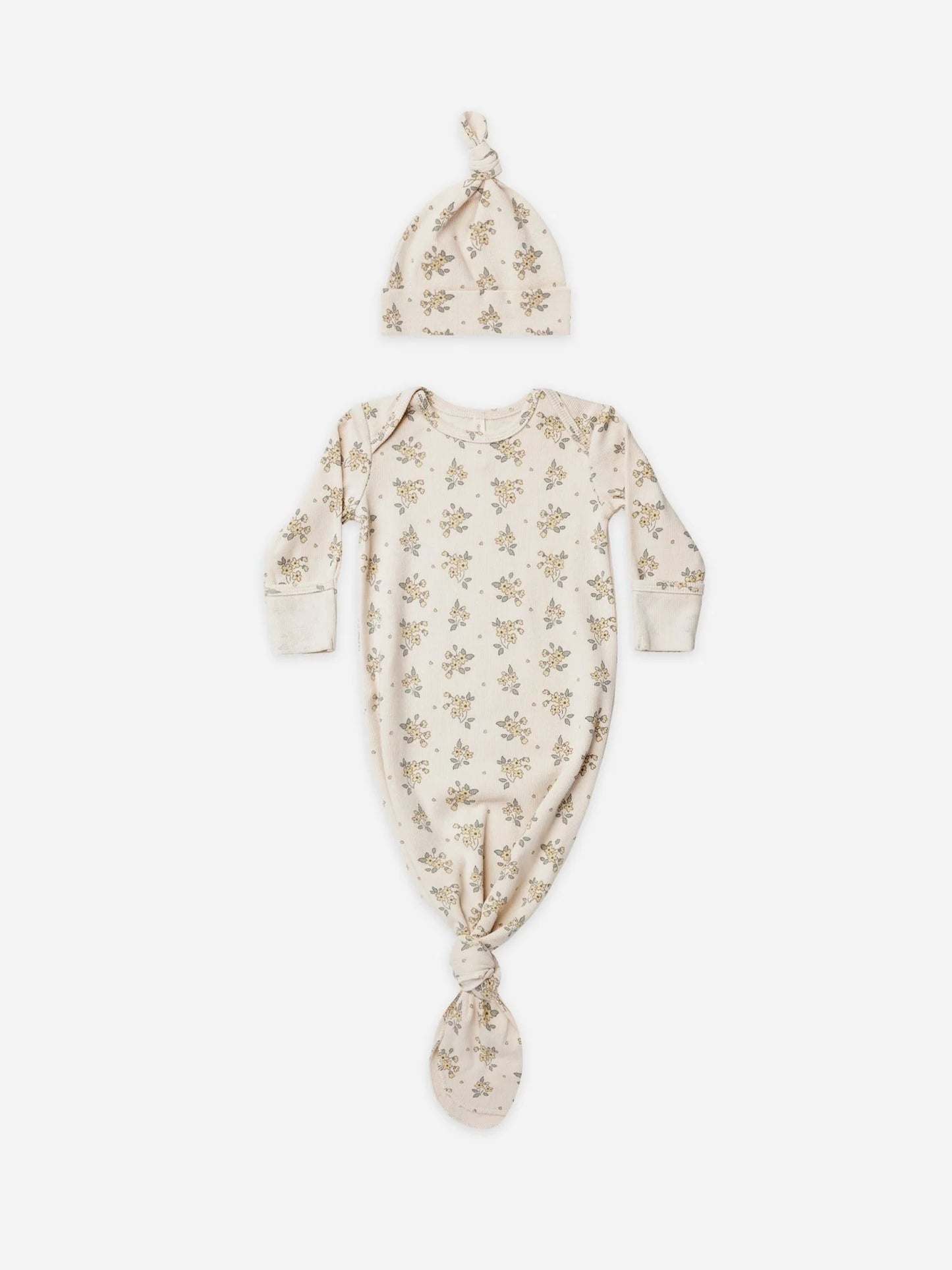 Quincy Mae knotted baby gown & hat set | daisy fields
