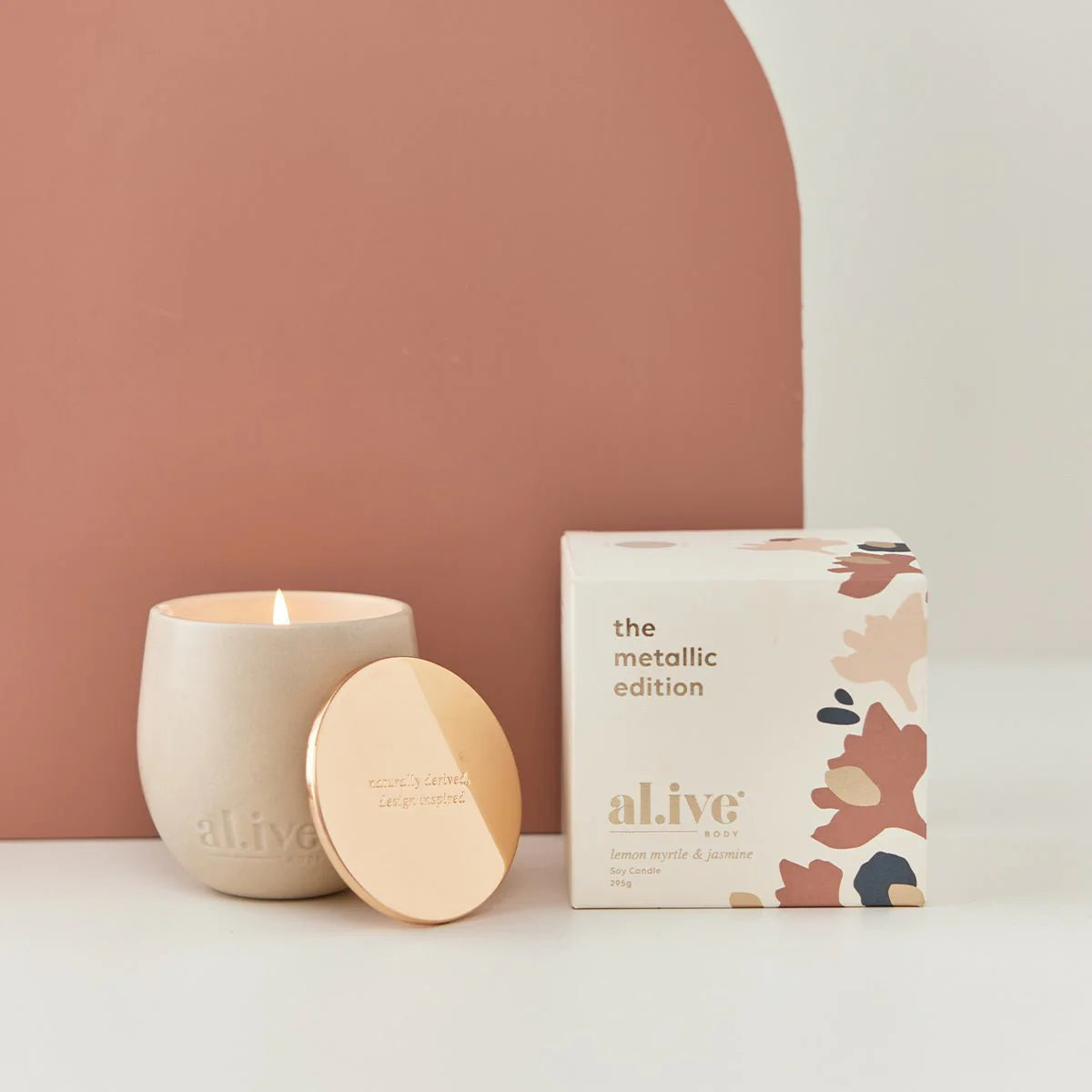 Al.ive Body Metallic Edition Lemon Myrtle & Jasmine Soy Candle