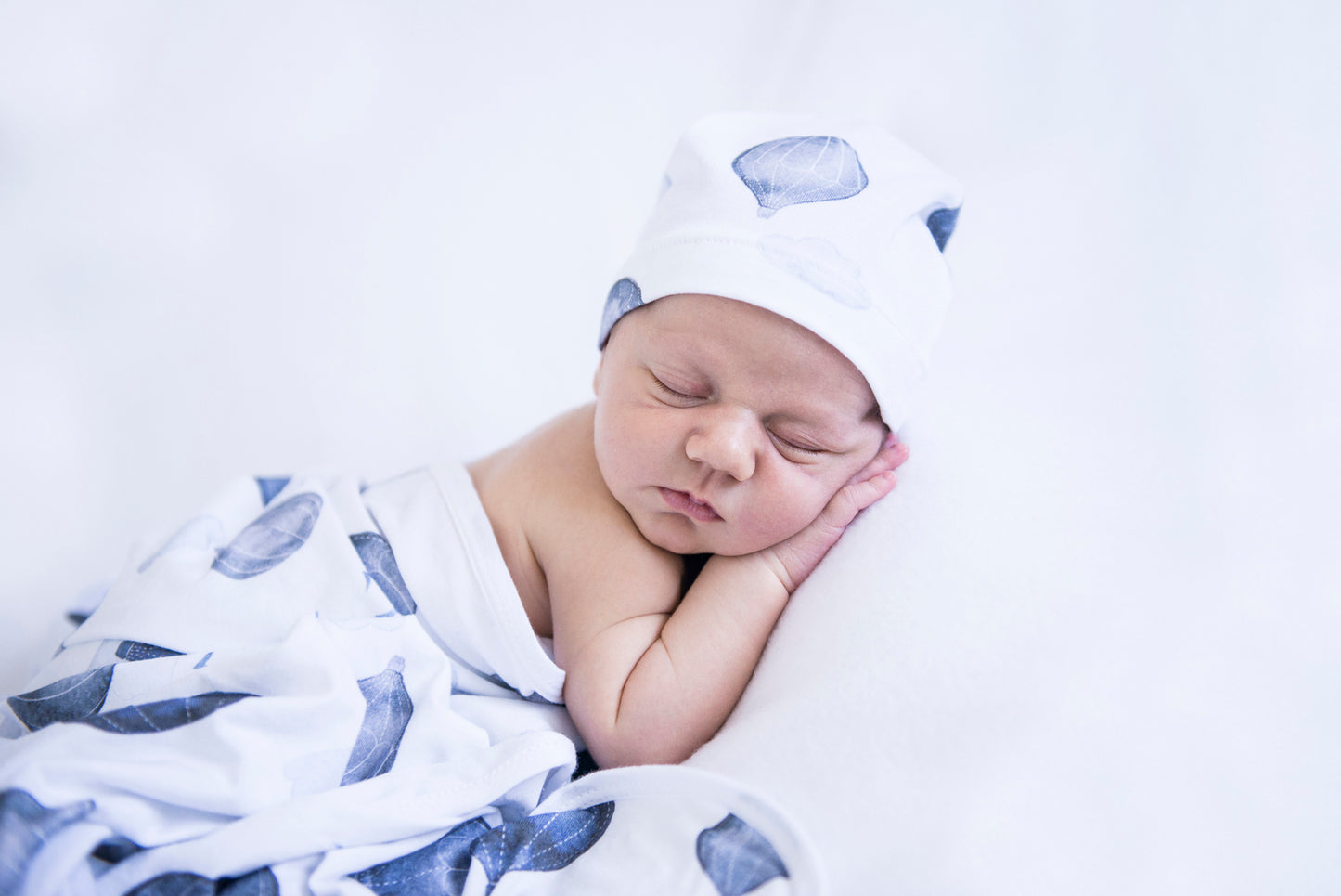 Snuggle Hunny Cloud Chaser Organic Jersey Wrap & Beanie Set