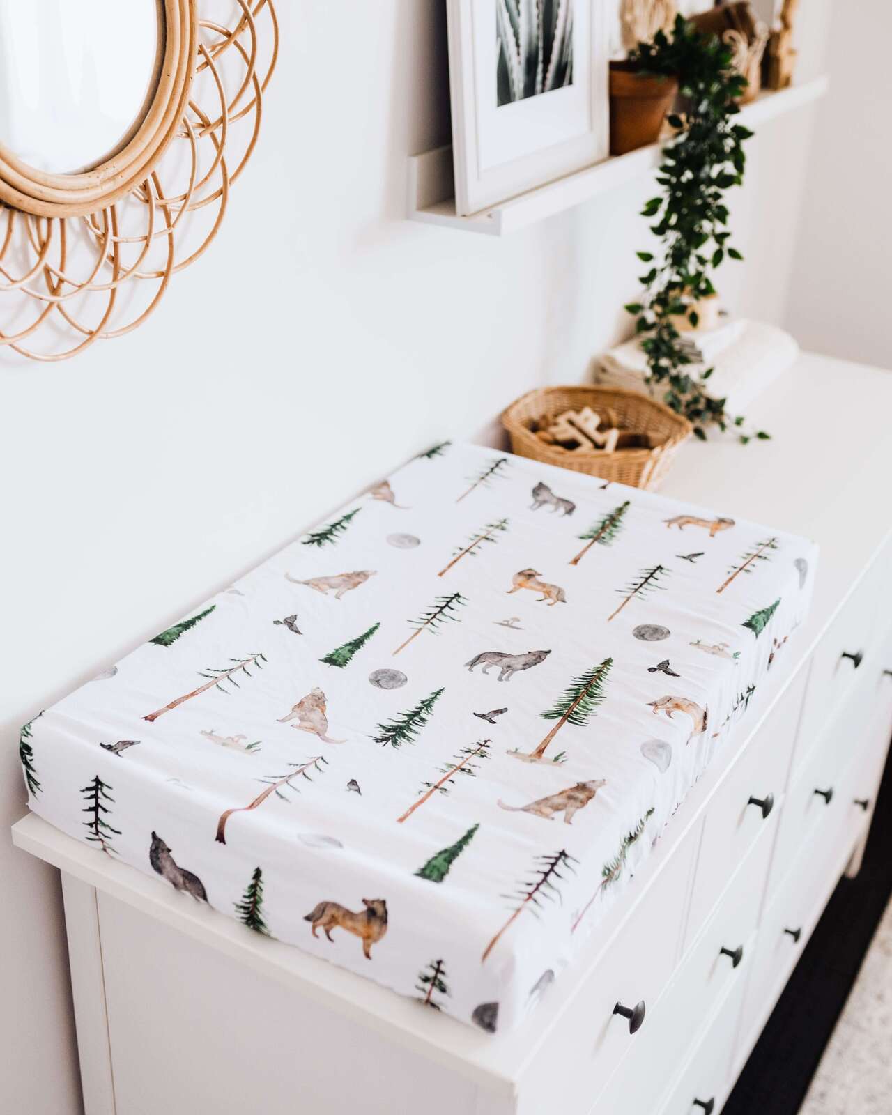 Snuggle Hunny Bassinet Sheet / Change Pad Cover - Alpha