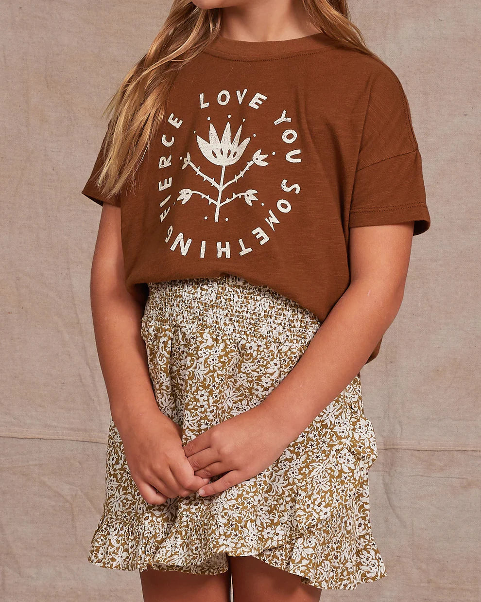 RYLEE + CRU wrap ruffle skirt || golden ditsy