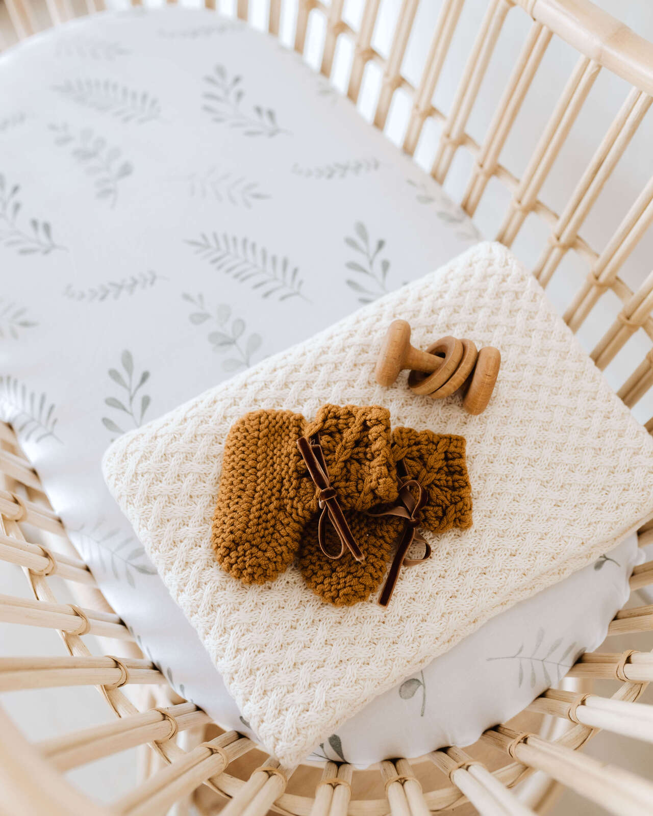 Snuggle Hunny Bassinet Sheet / Change Pad Cover - Wild Fern