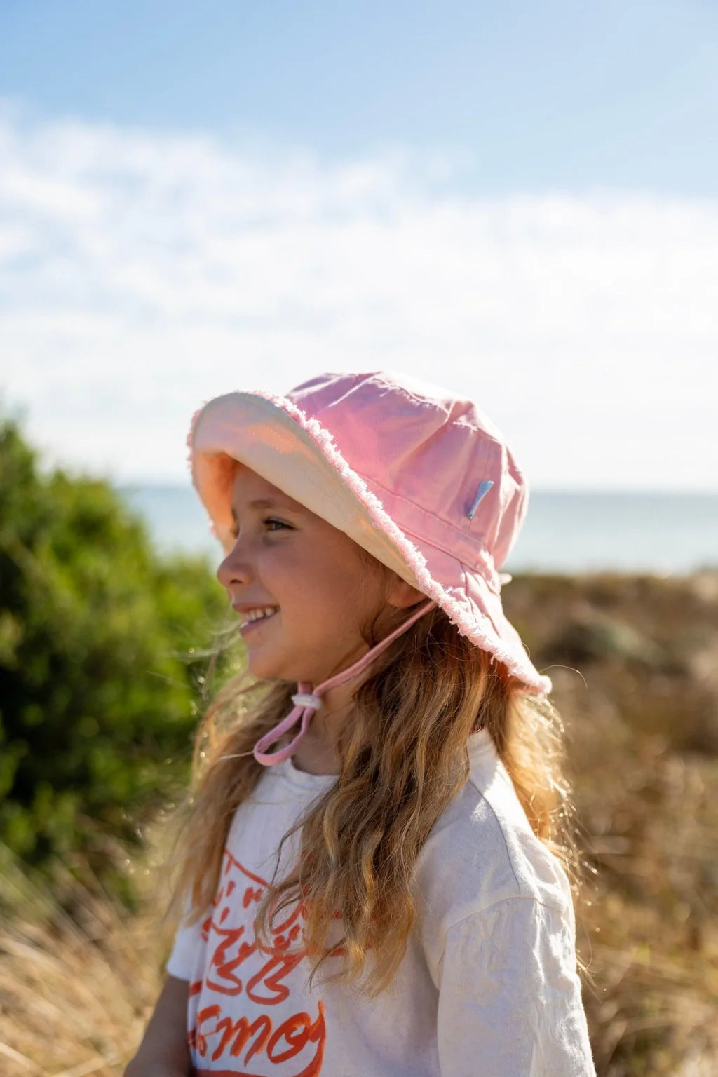 Acorn Frayed Bucket Hat