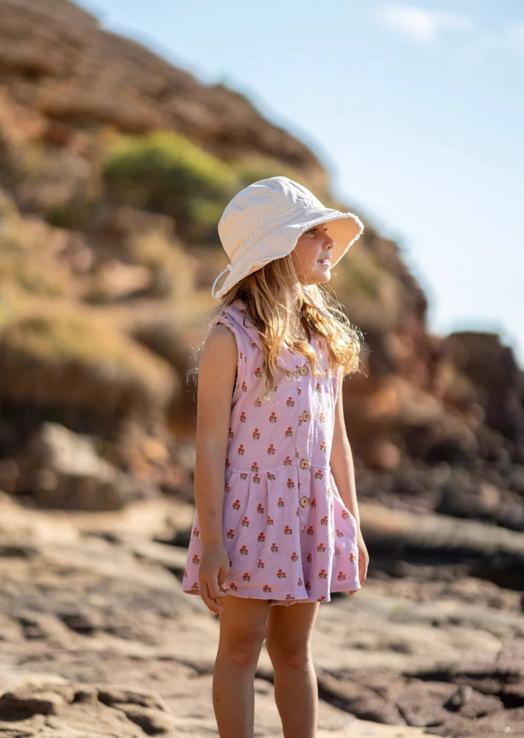 Acorn Frayed Bucket Hat