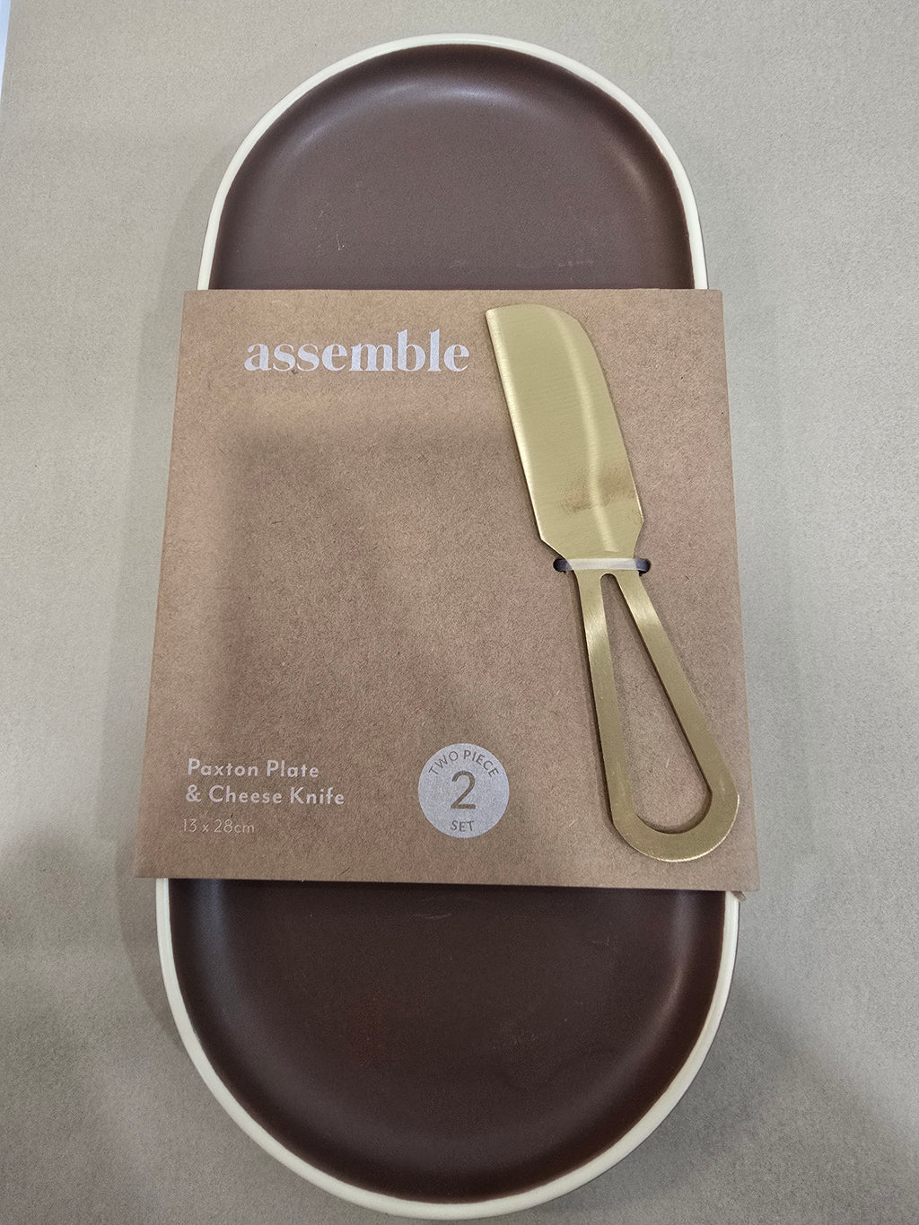 Assemble Paxton Plate & Cheese Knife