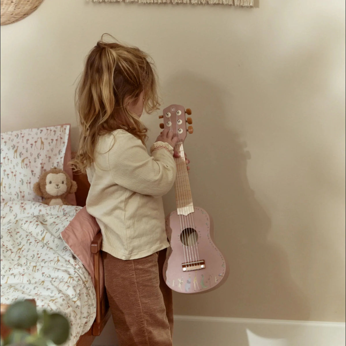 Little Dutch Safari Friends Wooden Guitar
