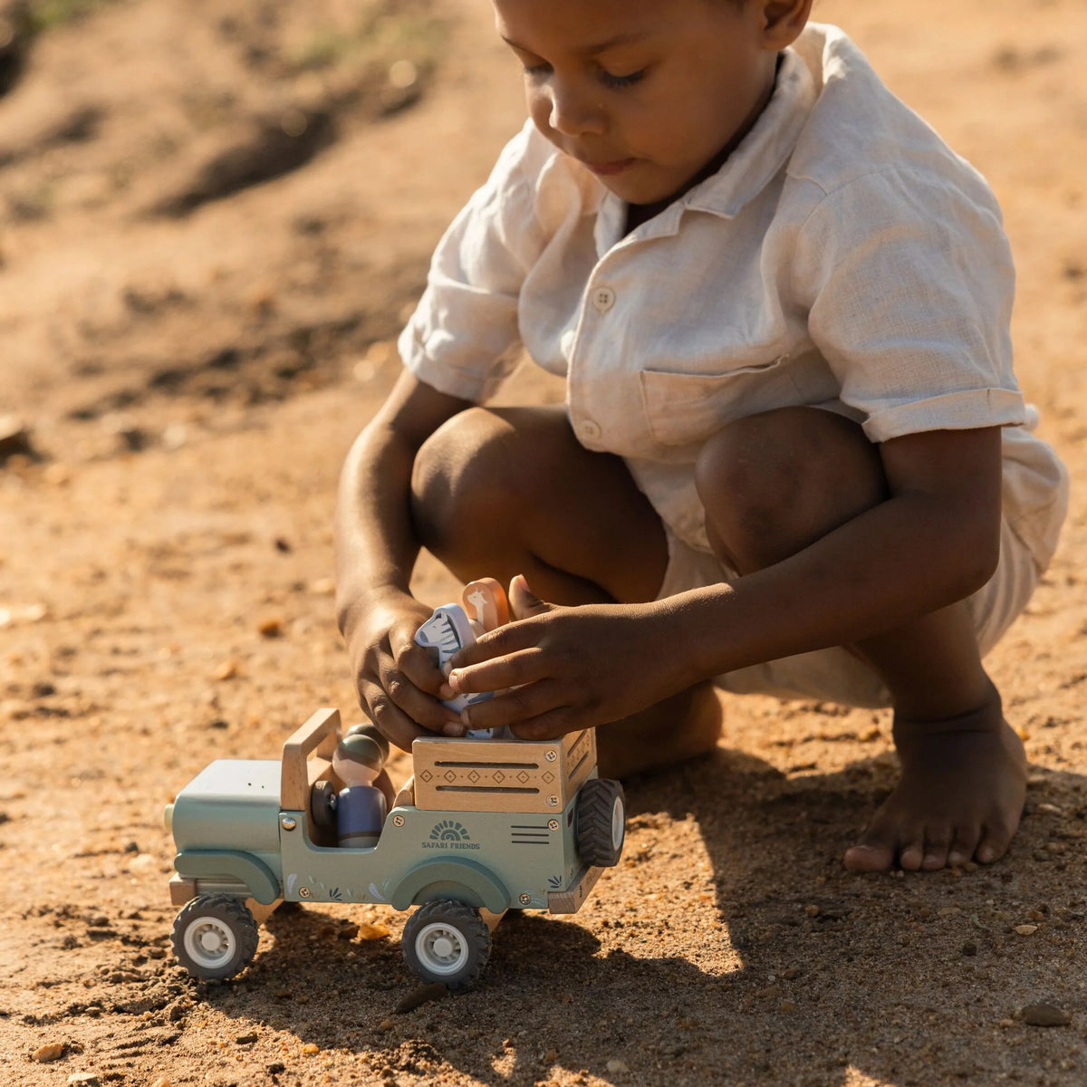 Little Dutch Safari Friends Wooden Safari Car With Animals