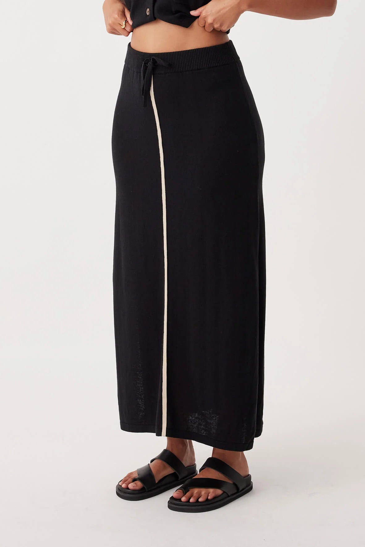 ARCAA Quinn Organic Cotton-Linen Skirt - Black & Taupe