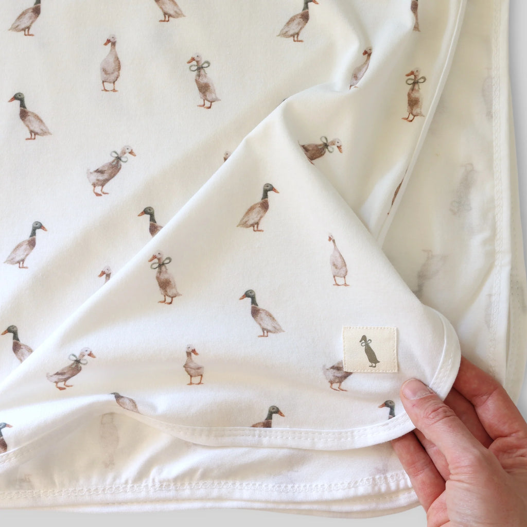 Fledge & Thread Stretch Wrap