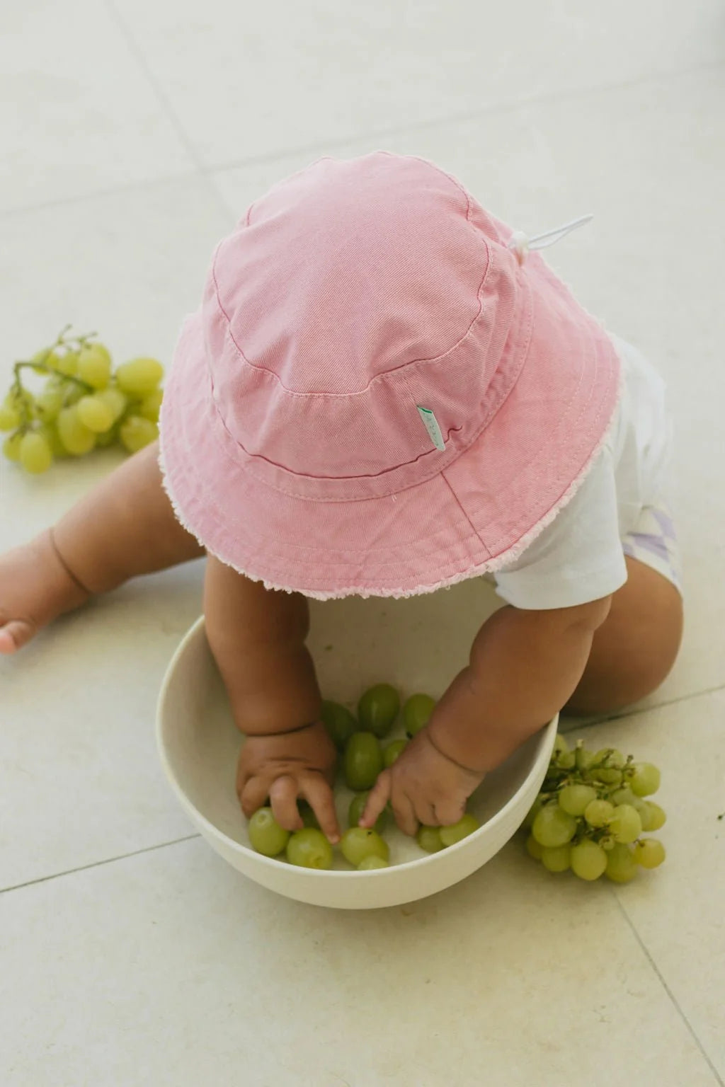 Acorn Frayed Bucket Hat