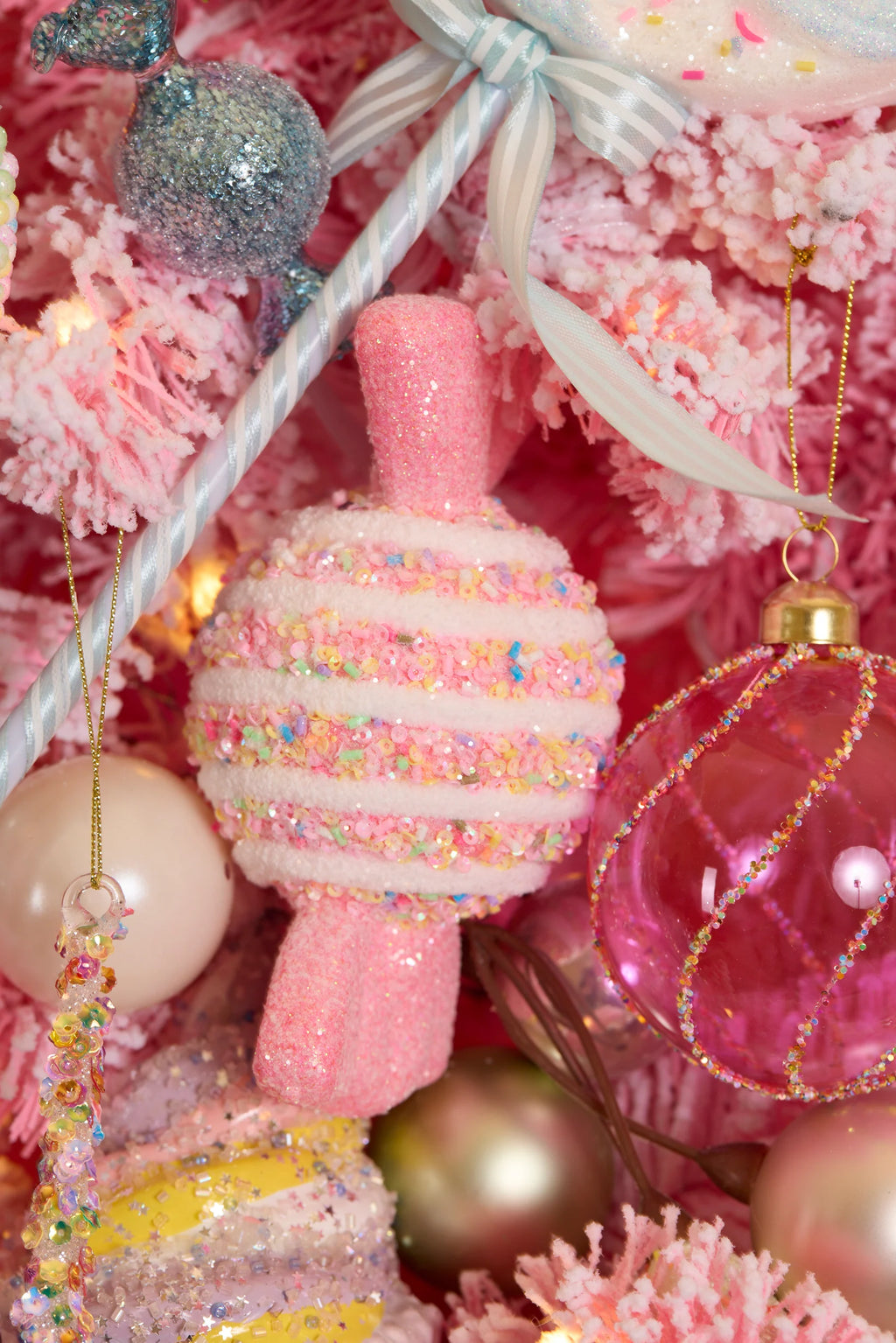 Holly & Ivy 2Pk Candy Sprinkles Wrapped Lollies