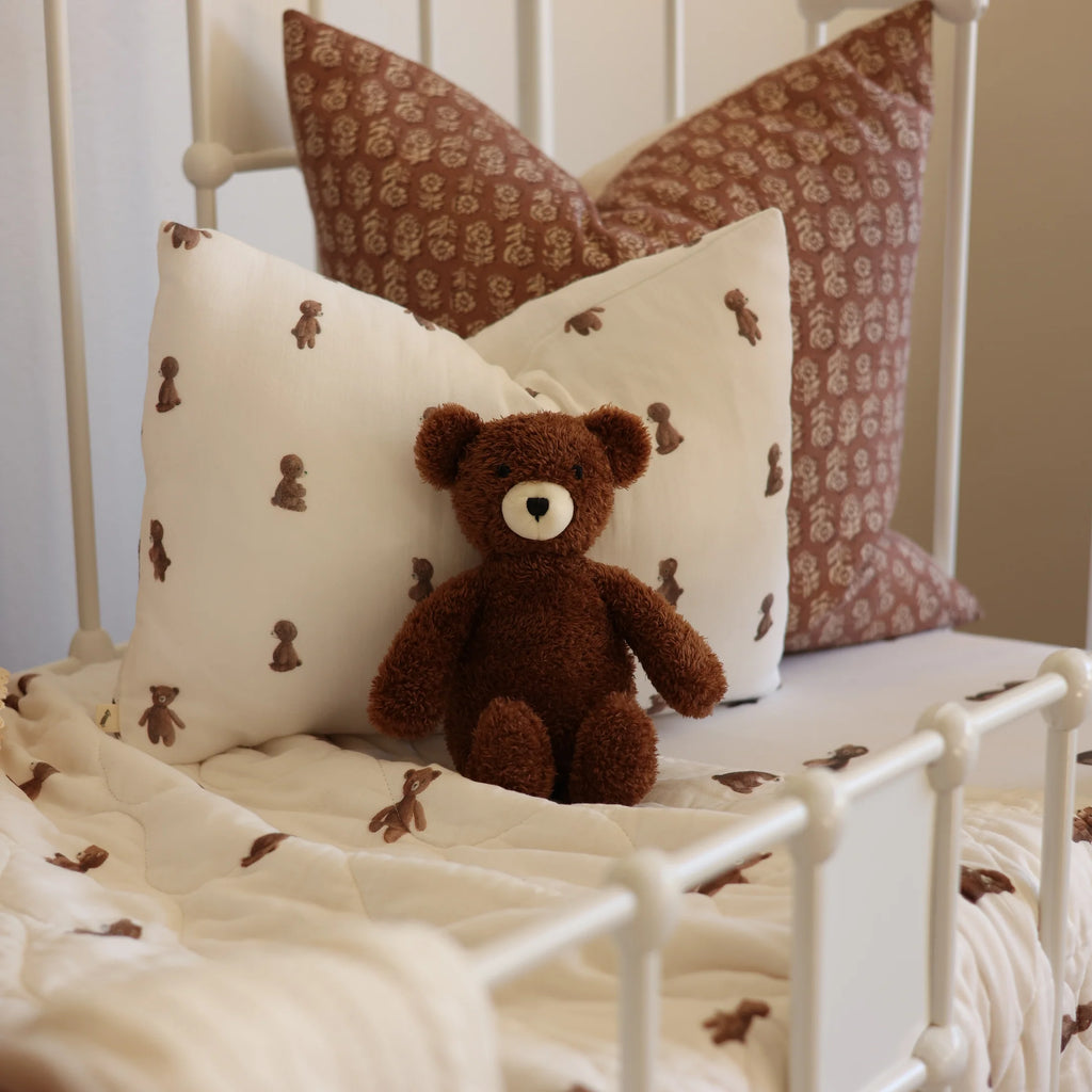 Fledge & Thread Cushion