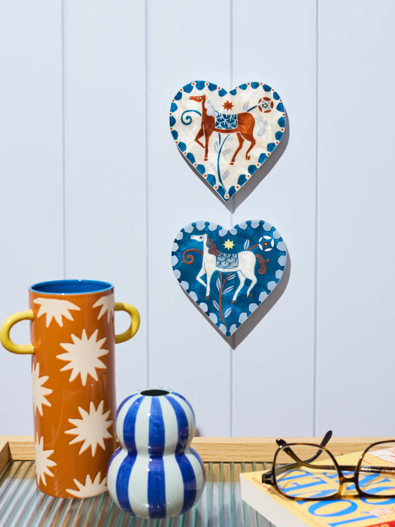 Jones & Co Paloma Heart White Horse