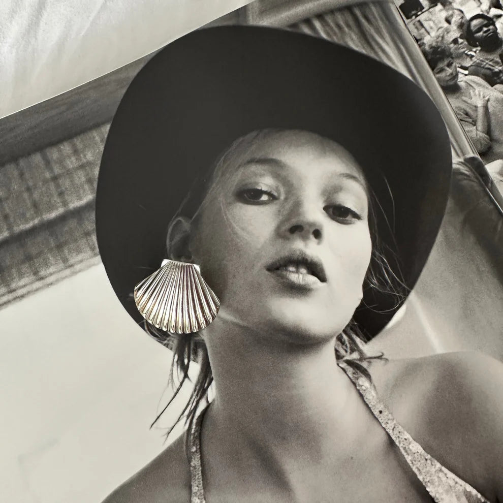 GIMME - Isobel Shell Statement Earrings (Gold & Silver)