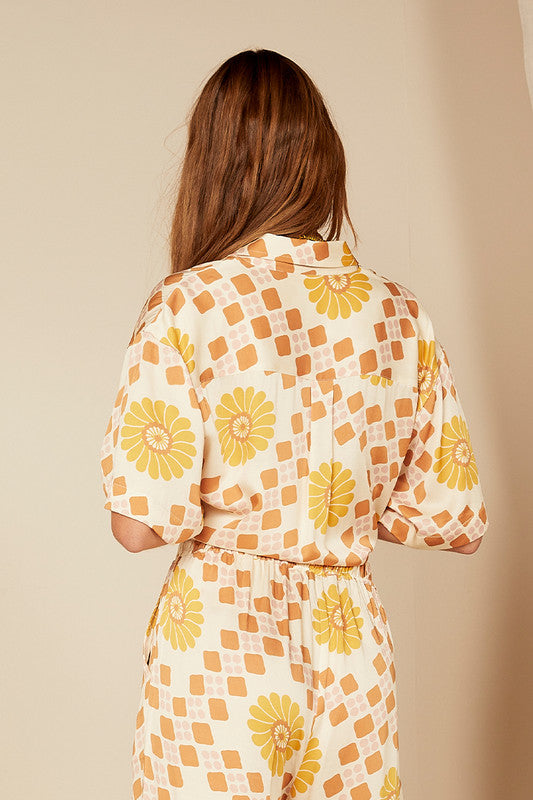 Bohemian Traders Spiral Short Sleeve Shirt || Geo Swirl