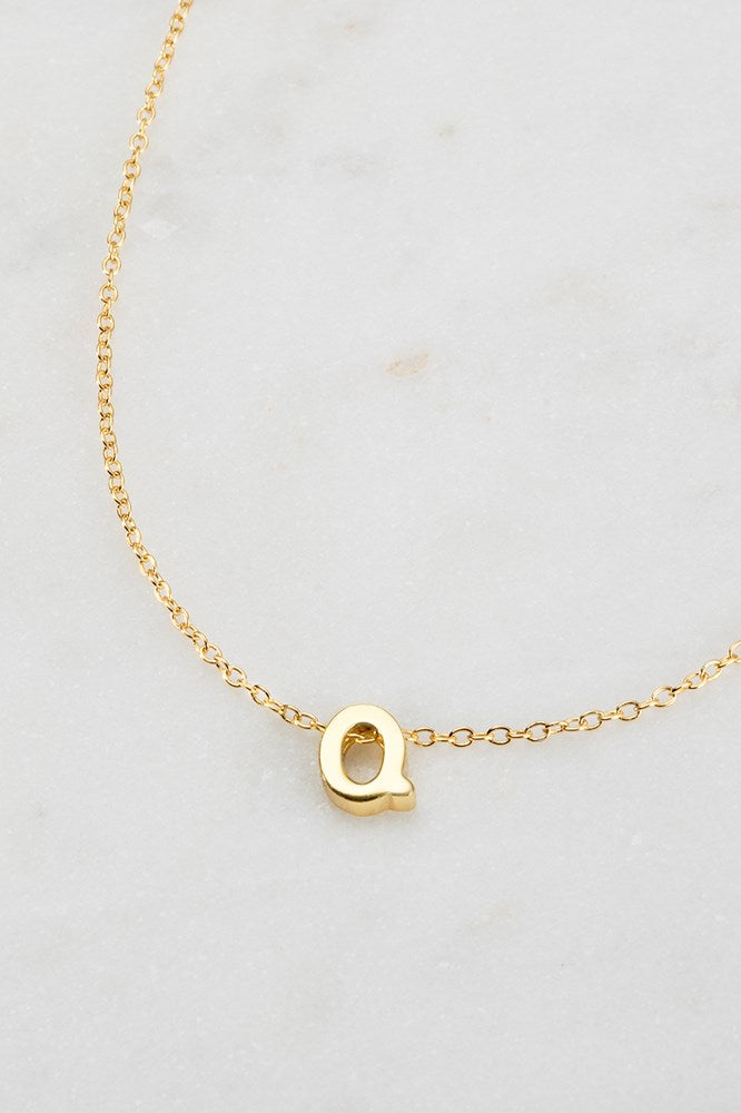 Zafino Letter Necklace Gold