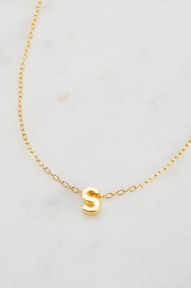 Zafino Letter Necklace Gold