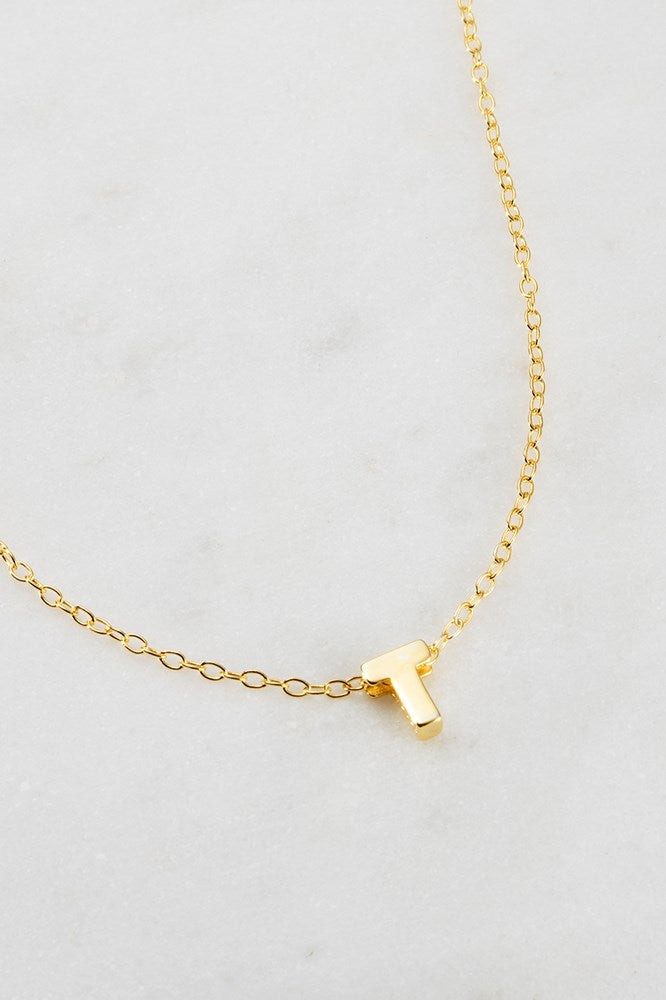 Zafino Letter Necklace Gold