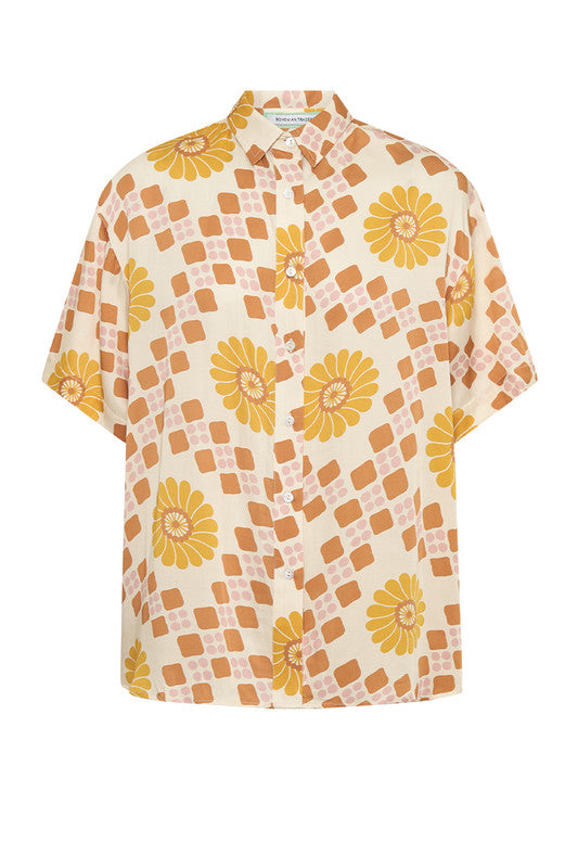 Bohemian Traders Spiral Short Sleeve Shirt || Geo Swirl