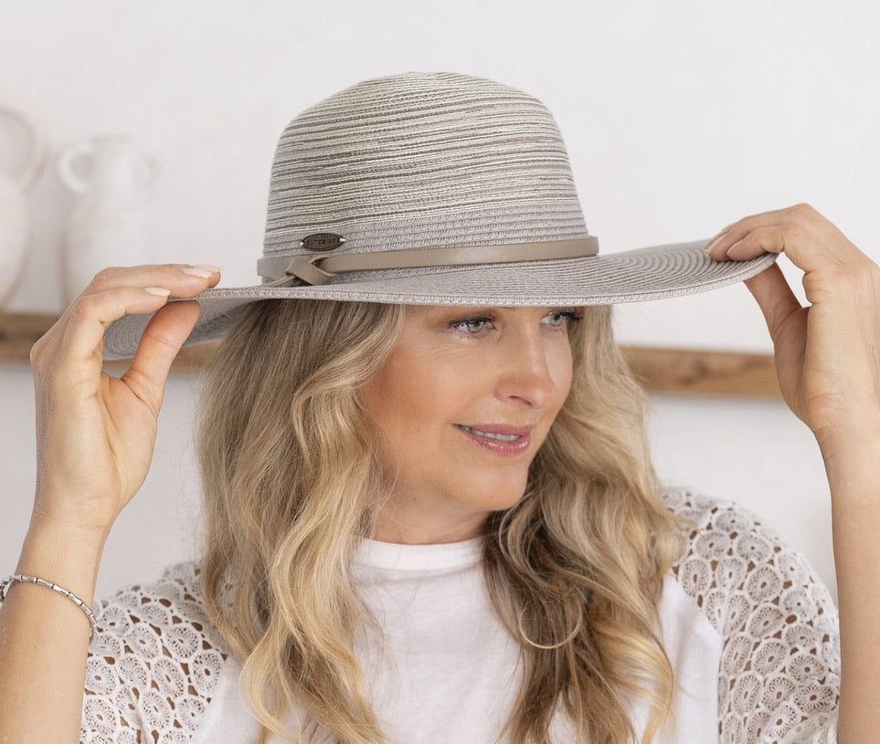 Sundaíse Eloise Wide Brim Mixed Grey Hat