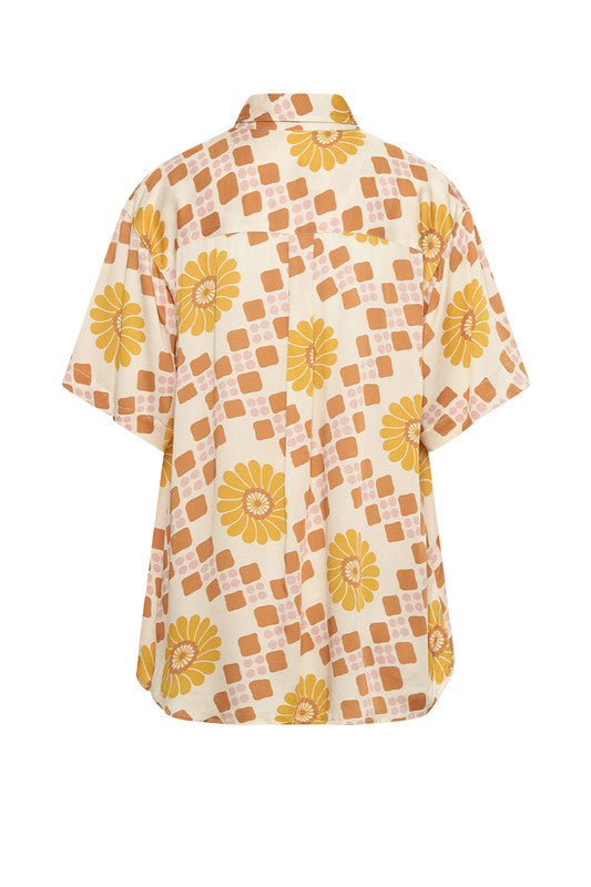 Bohemian Traders Spiral Short Sleeve Shirt || Geo Swirl