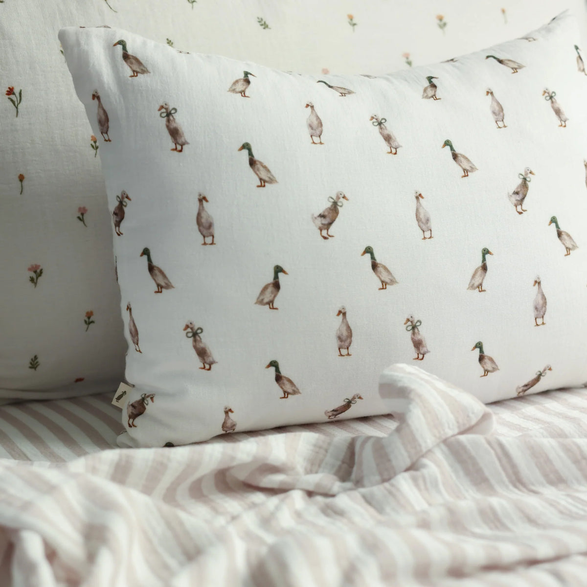 Fledge & Thread Cushion