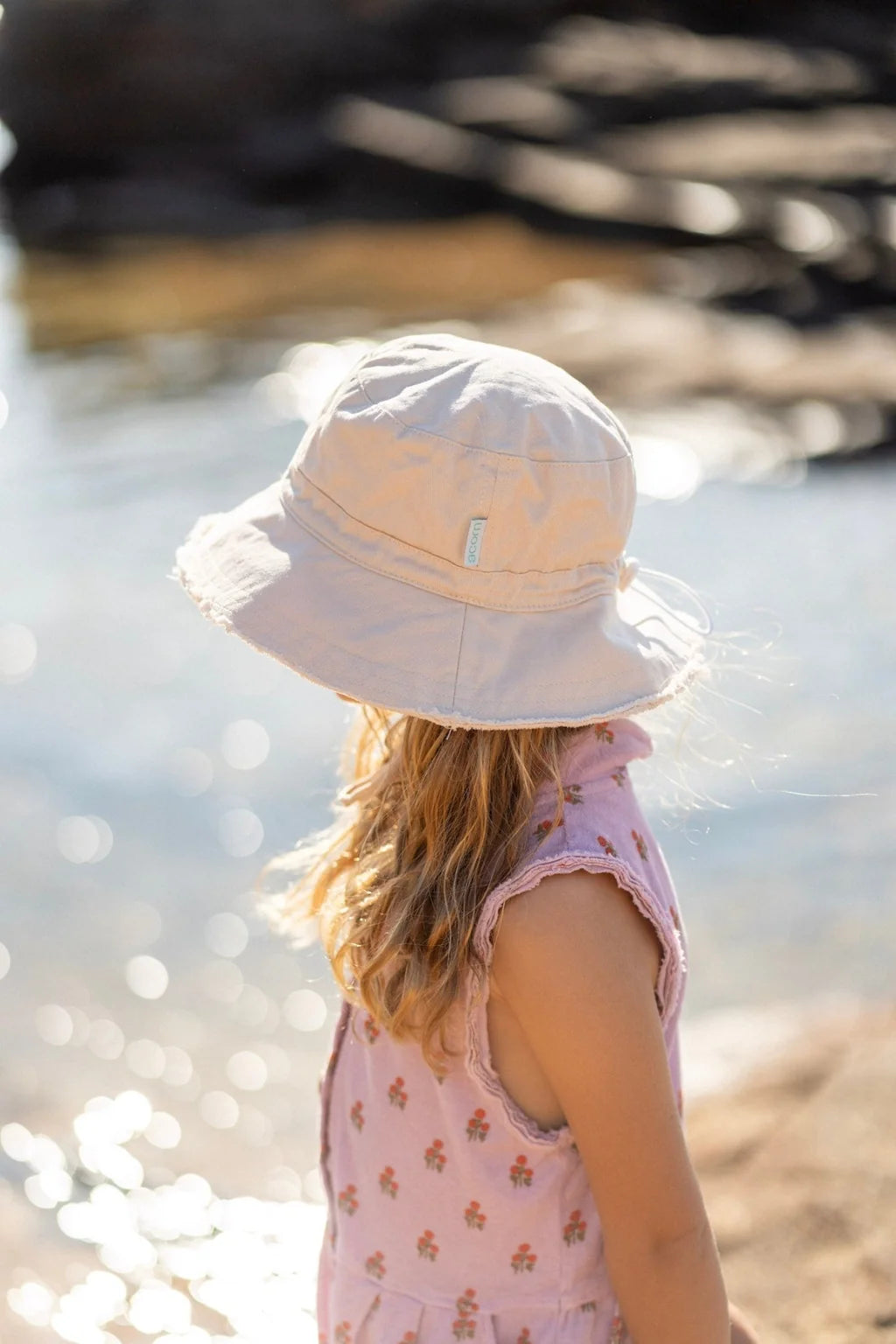 Acorn Frayed Bucket Hat