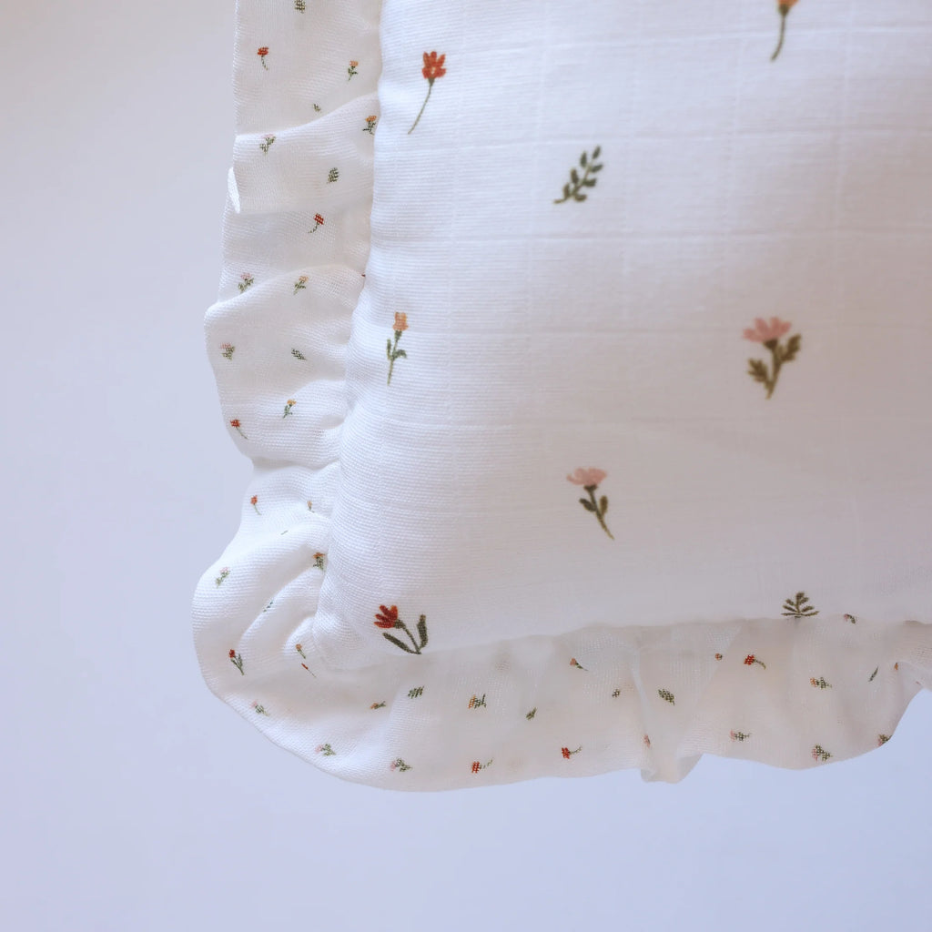 Fledge & Thread Cushion