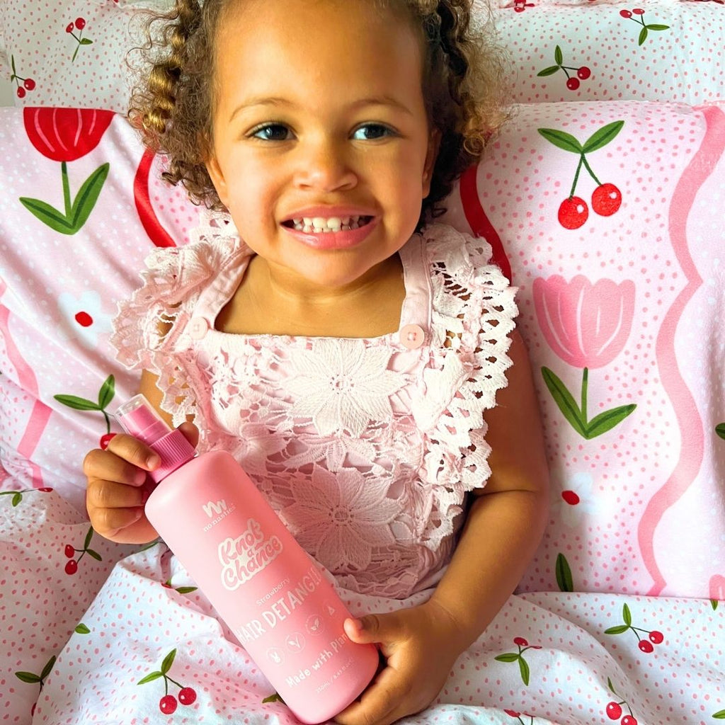 No Nasties Kids Hair Detangling Spray in Strawberry 250ml