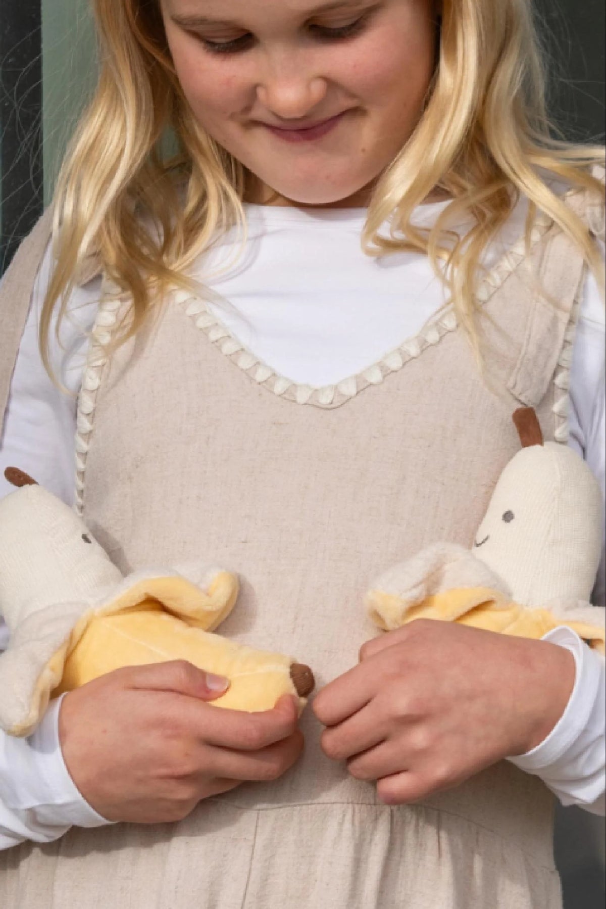 Nana Huchy Bertie Banana - The Silly Friend