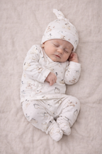 Aster & Oak Polar Friends Knot Hat