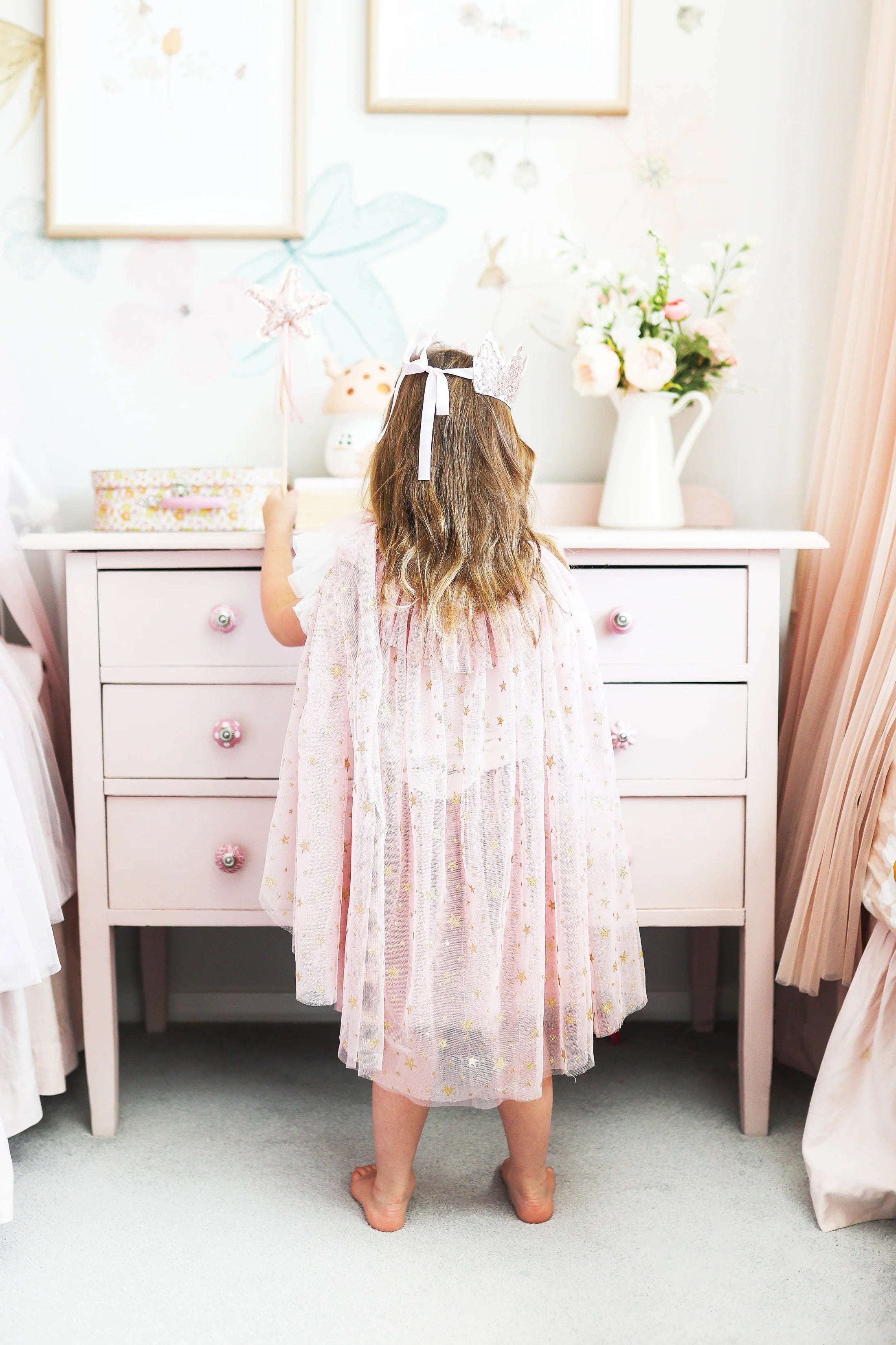 Alimrose - Tulle Star Cape - Assorted