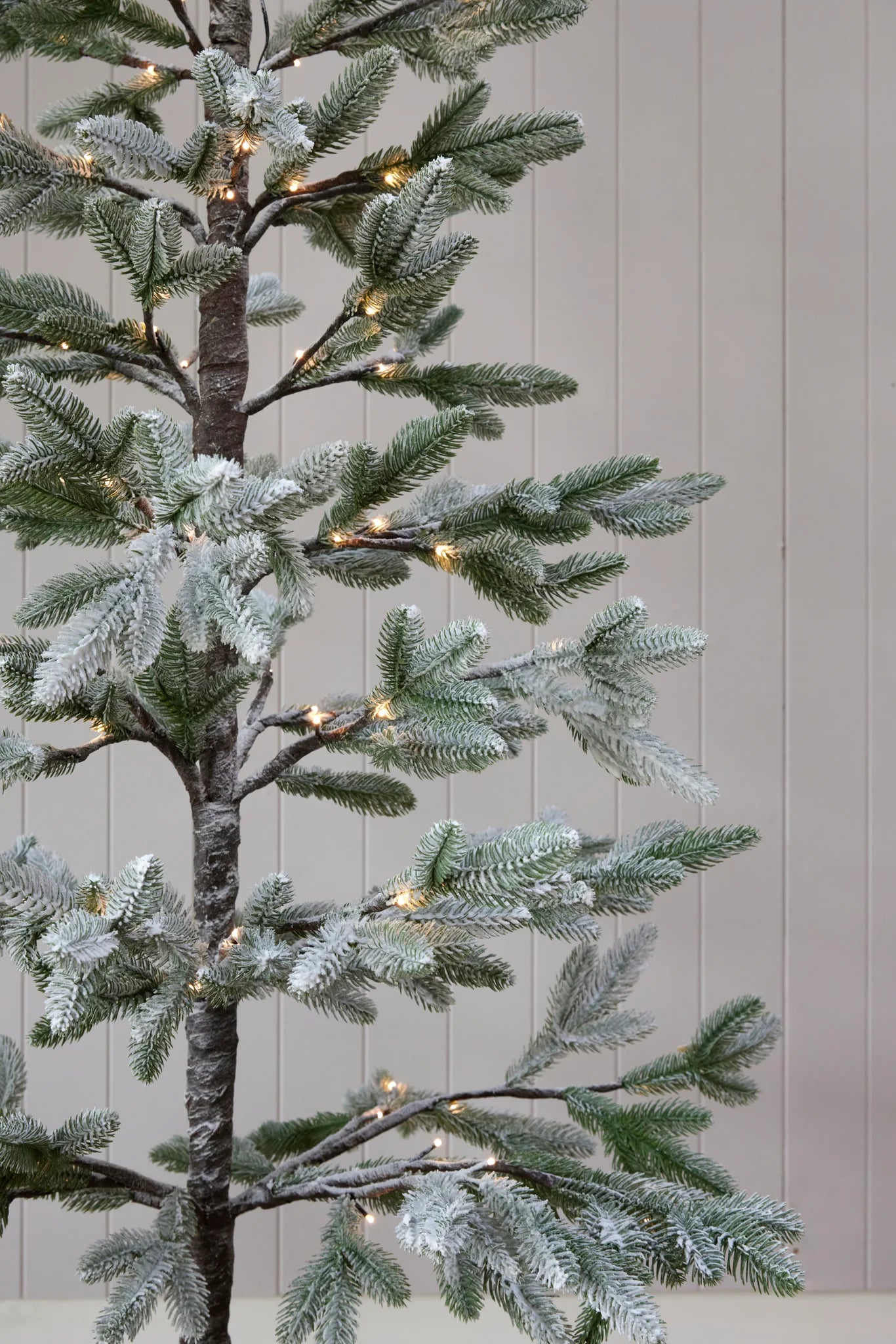 Christmas Tree LED SNOWY SPRUCE TREE- 220cm
