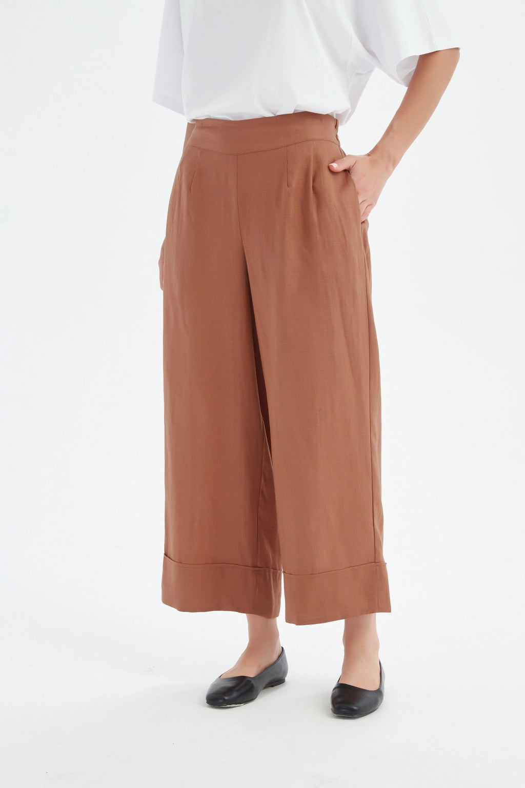 Tirelli Wide Leg Linen Pant - Assorted