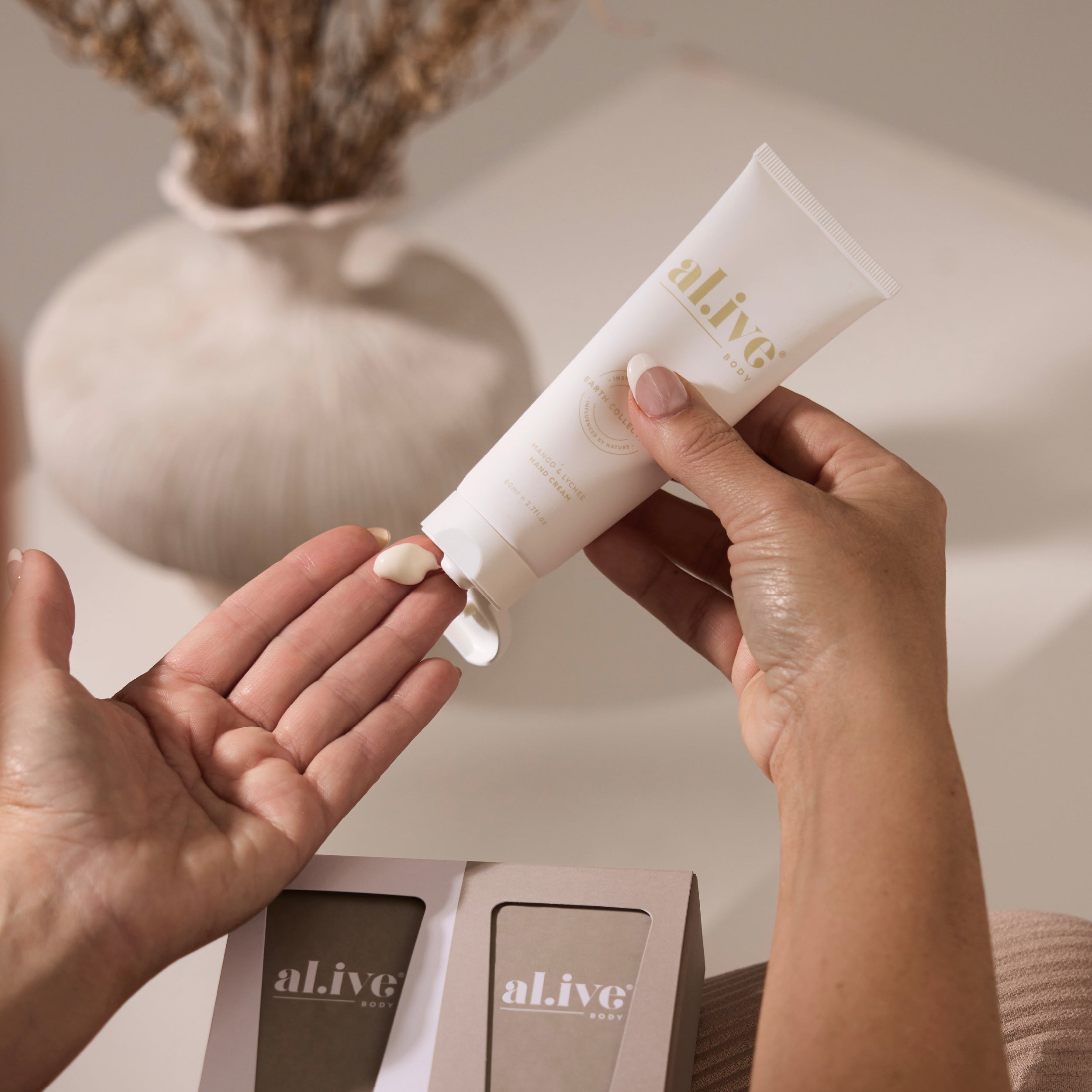 Al.ive Body Hand Duet - Mango & Lychee + Sea Cotton & Coconut