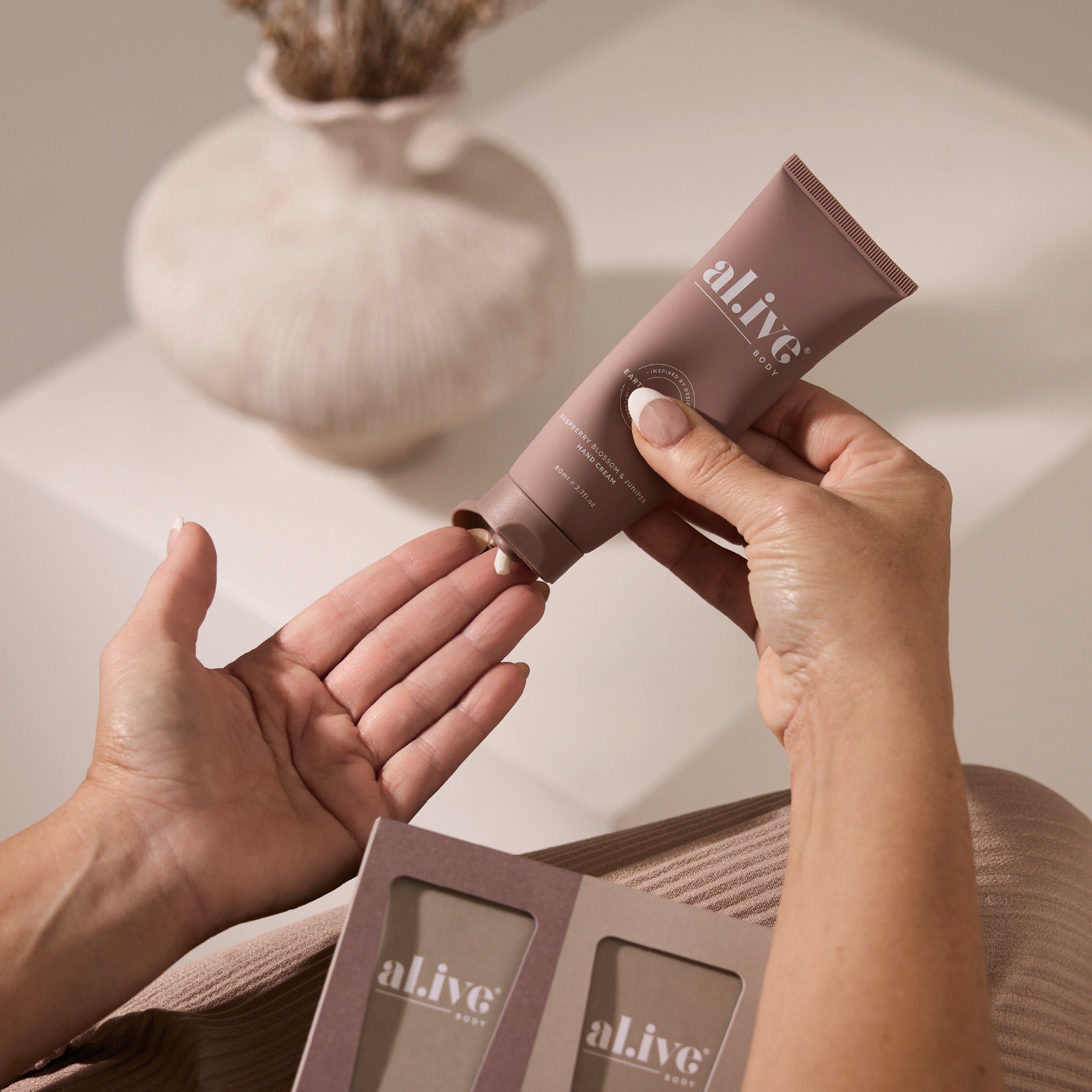 Al.ive Body Hand Duet - Raspberry Blossom & Juniper + Sea Cotton & Coconut