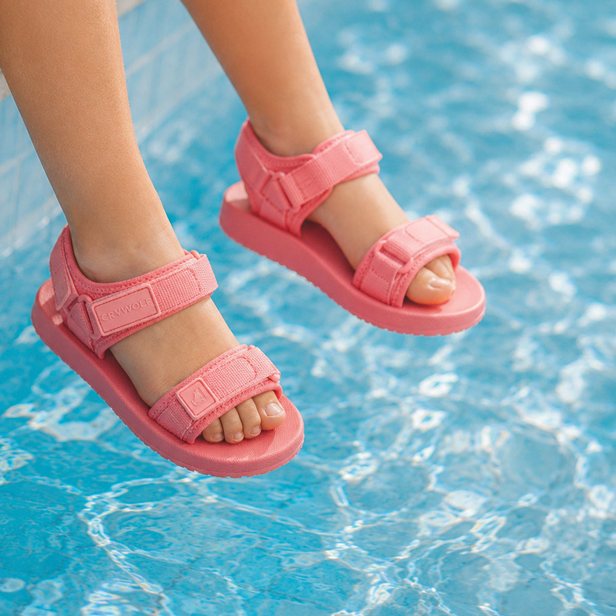 Crywolf Beach Sandals