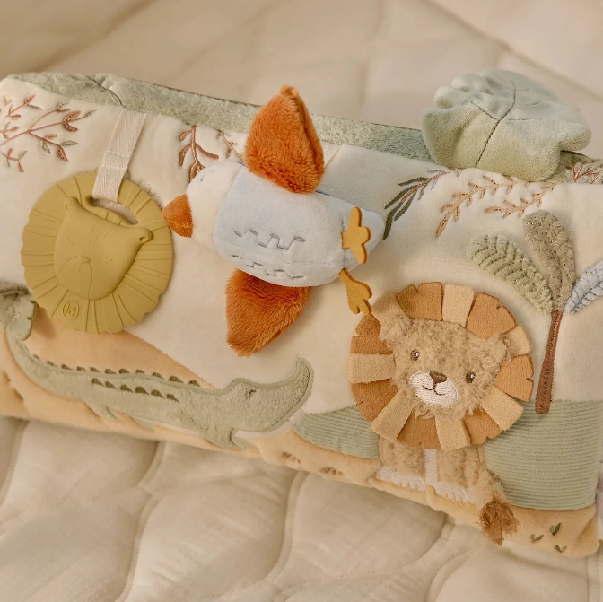 Little Dutch  Safari Friends Activity Triangle